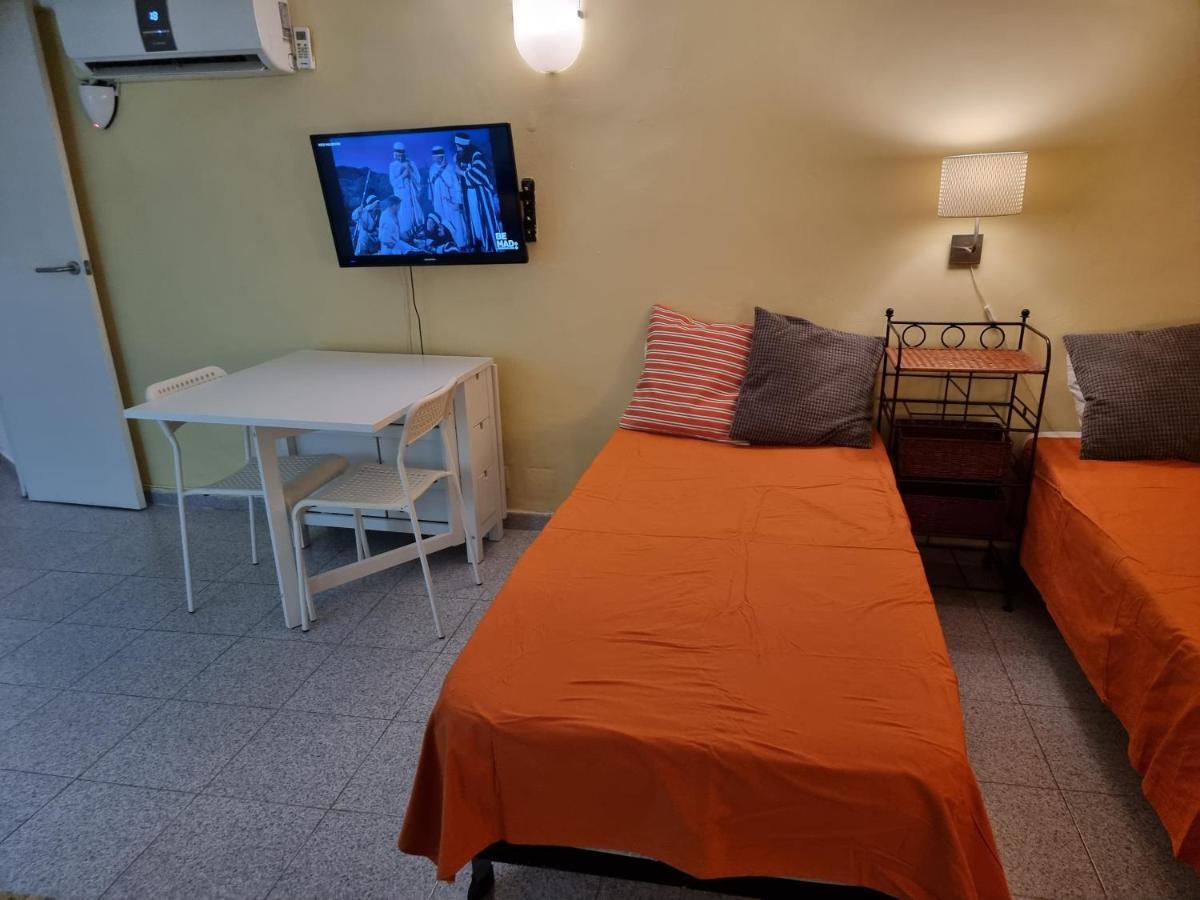 Apartment 2 Beds 1 Sofabed Downtown 31 Nigths Min Barcelona